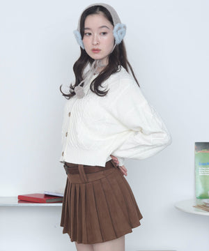 ホワイト　モデル：163cm M着用