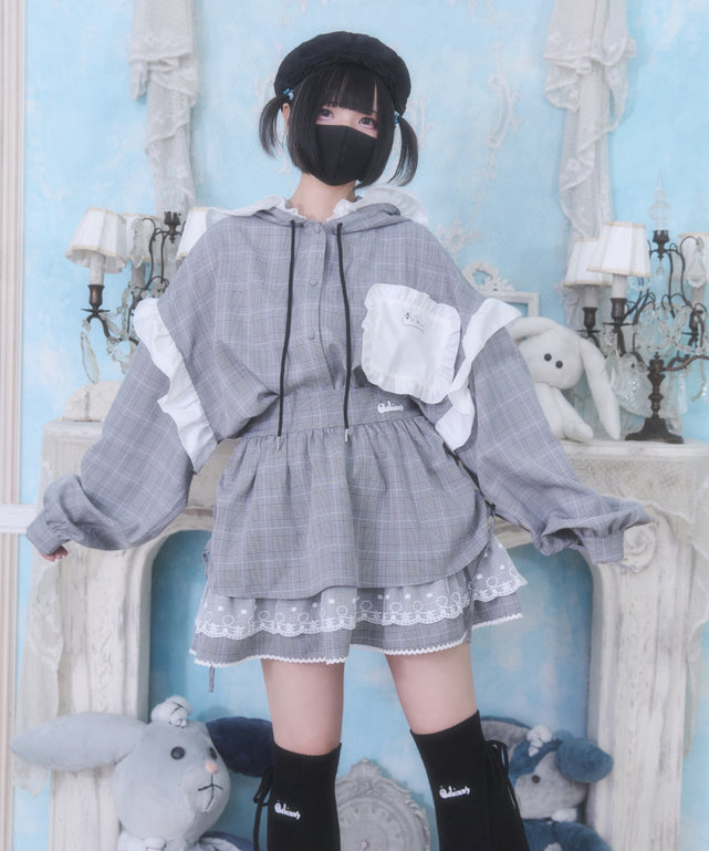 バブみでヤバみなフードシャツ