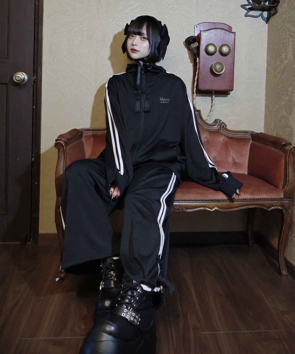 カリスマニートきゃわたんパンダジャージ