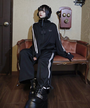 カリスマニートきゃわたんパンダジャージ