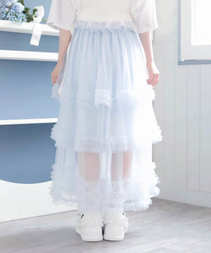お嬢様のすずしげスカート