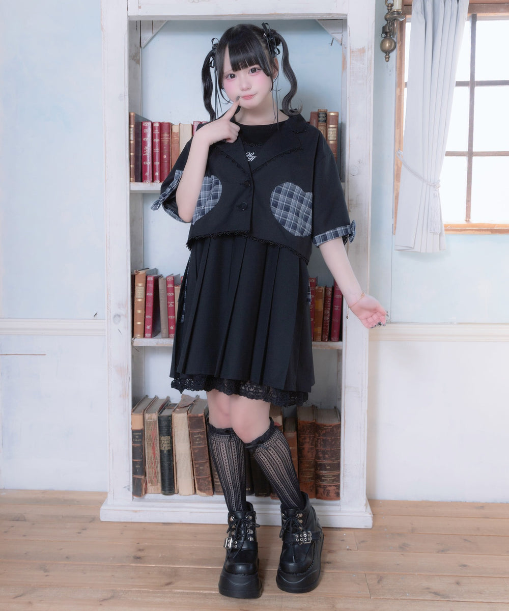 別売りのジャケットと合わせても可愛い♡