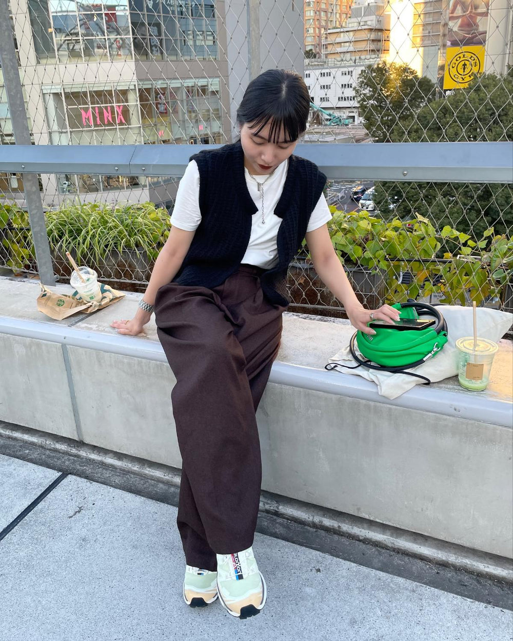 コンパクトニットベスト