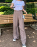 タックワイドフレアパンツ