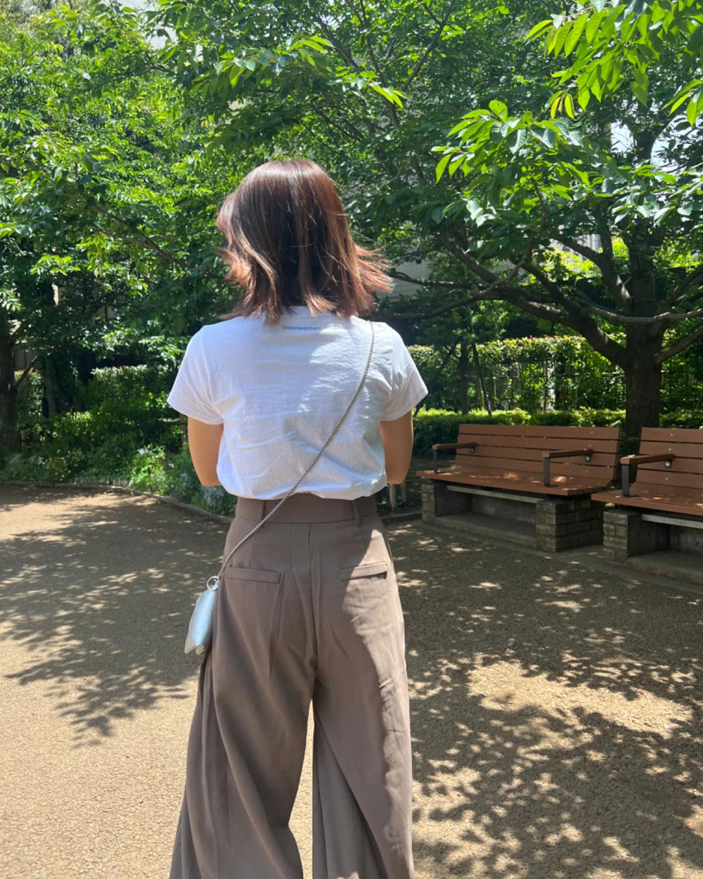 タックワイドフレアパンツ