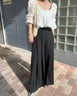 タックワイドフレアパンツ