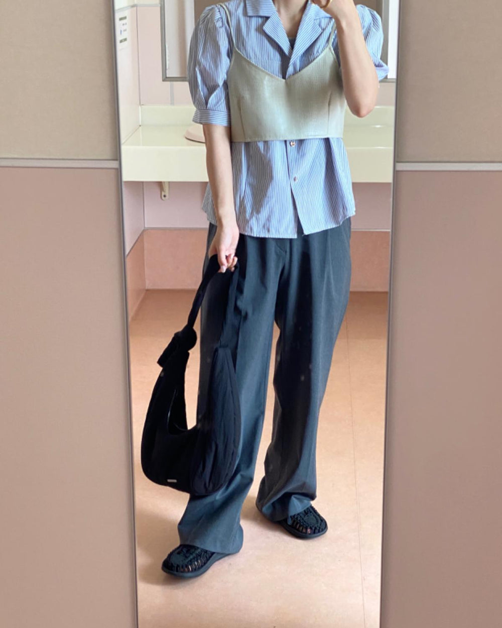 パフスリーブストライプシャツ