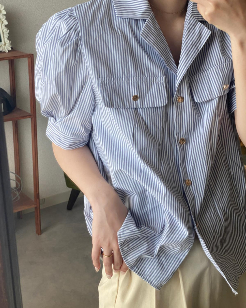 パフスリーブストライプシャツ