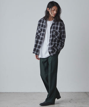 Dグリーン モデル：181cm L着用