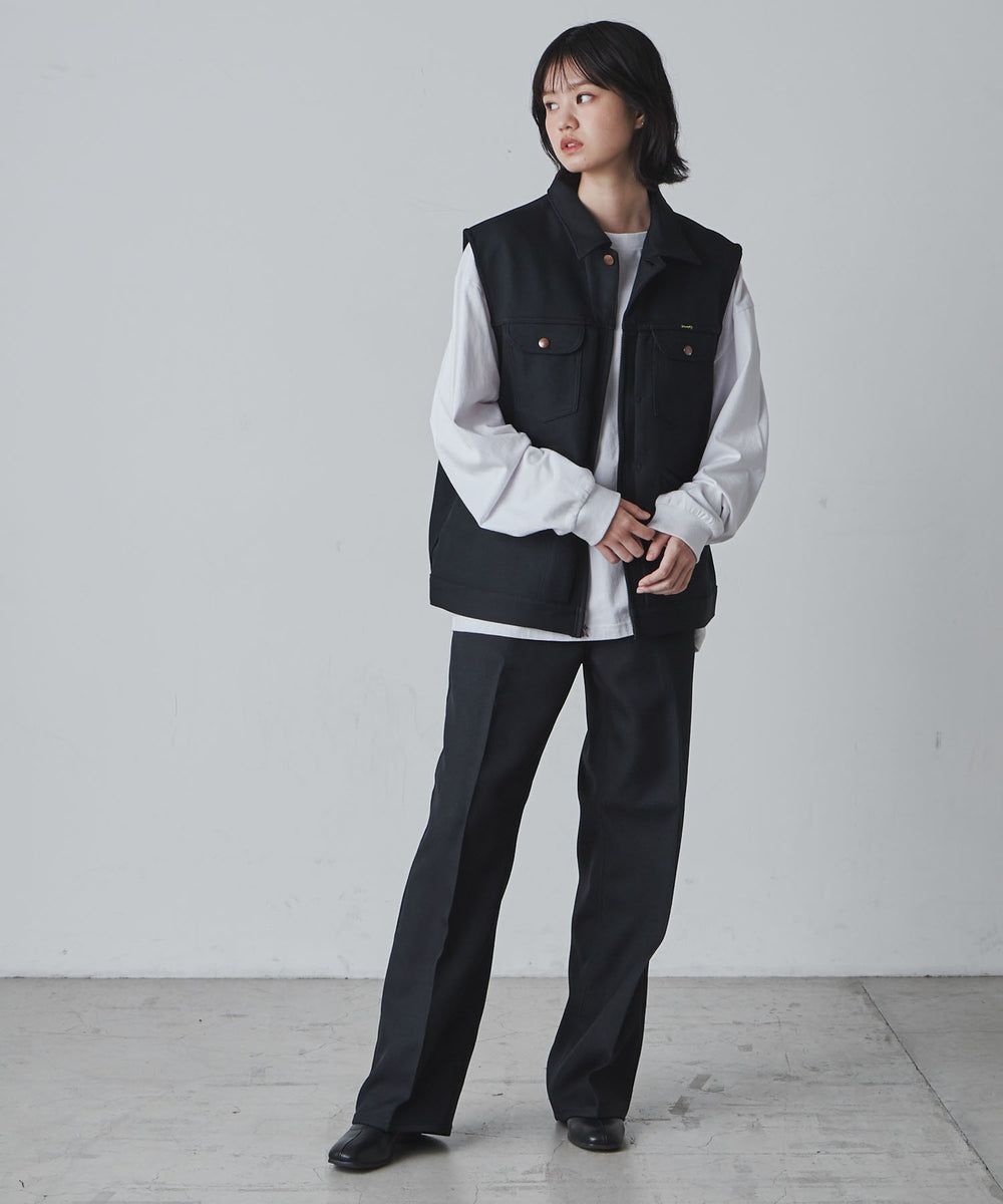 ブラック モデル：170cm L着用