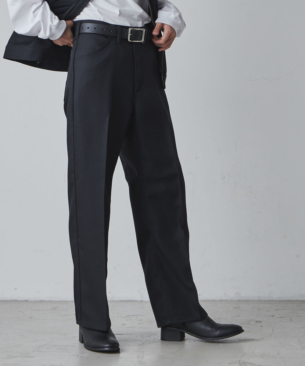 ブラック モデル：181cm L着用