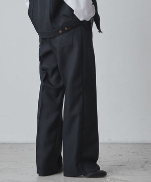 ブラック モデル：170cm L着用