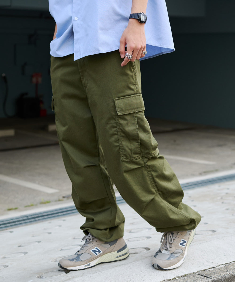 カーキ モデル:178cm Lサイズ着用