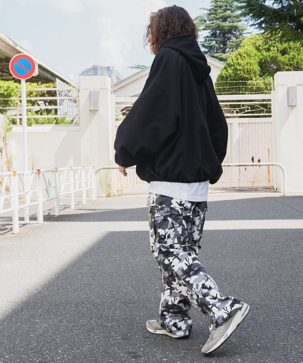 柄1 モデル:178cm Lサイズ着用