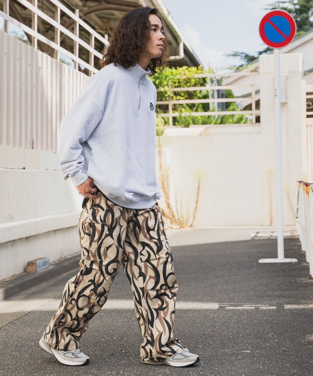 柄2 モデル:178cm Lサイズ着用