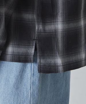 オンブレーチェックシャツ