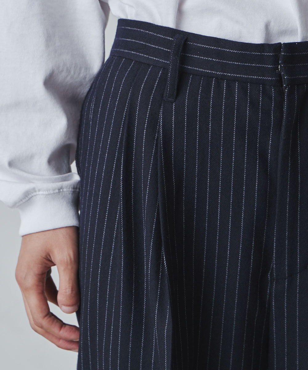 ストライプ2タックトラウザー