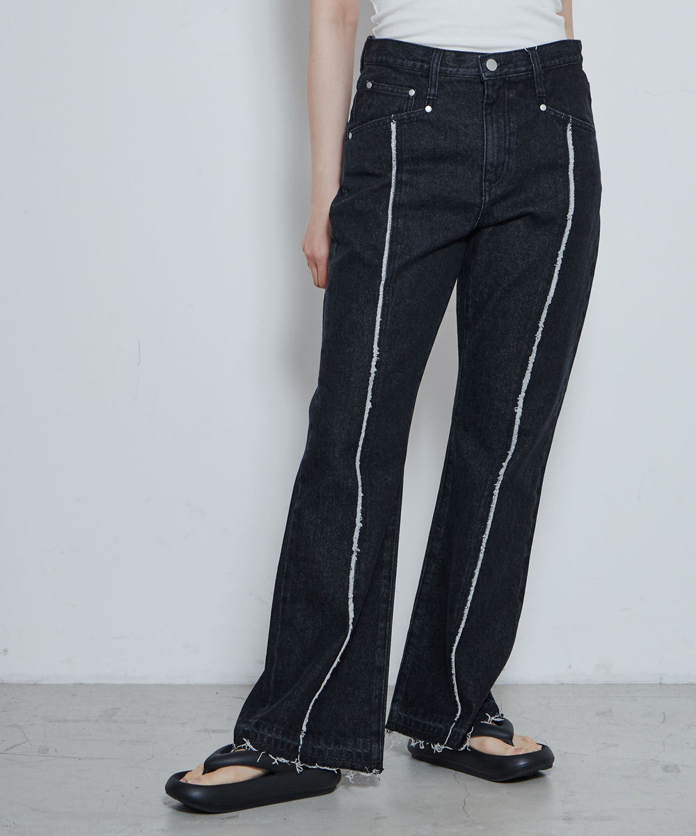 ブラック モデル：167cm M着用