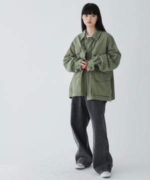 ブラックその他 モデル：165cm M着用