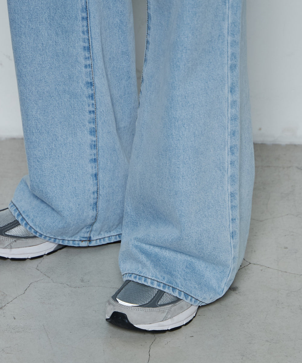 ルーズフィットフレアパンツ