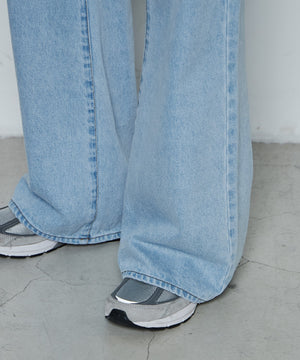 ルーズフィットフレアパンツ