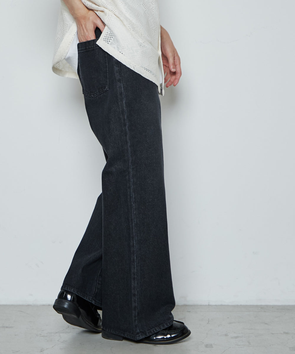 ブラック モデル：181cm L着用