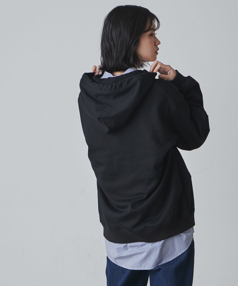 ブラック モデル：170cm M着用