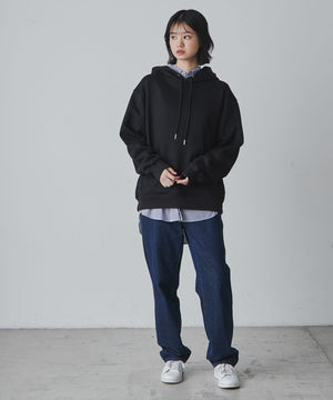 ブラック モデル：170cm M着用