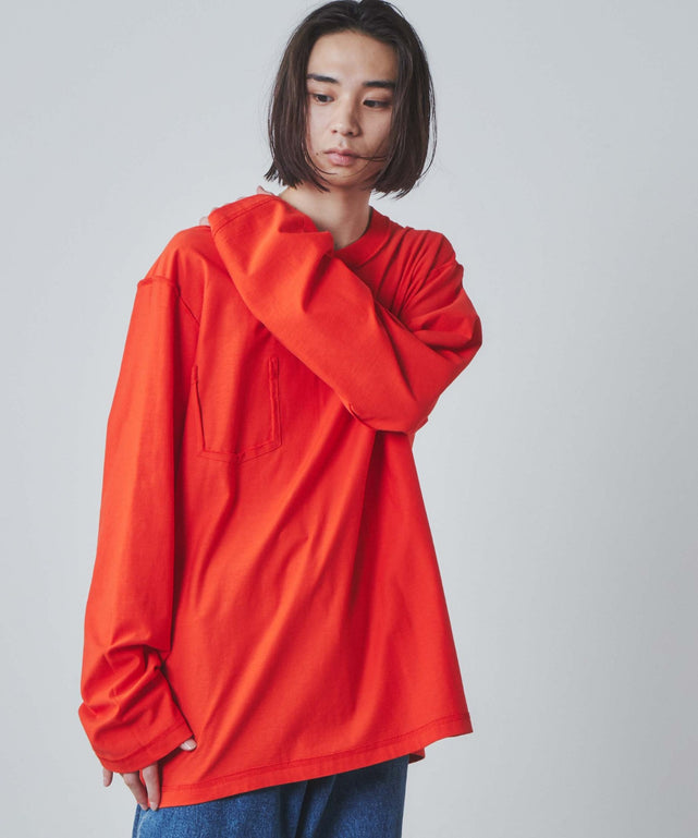 オレンジ モデル：172cm L着用