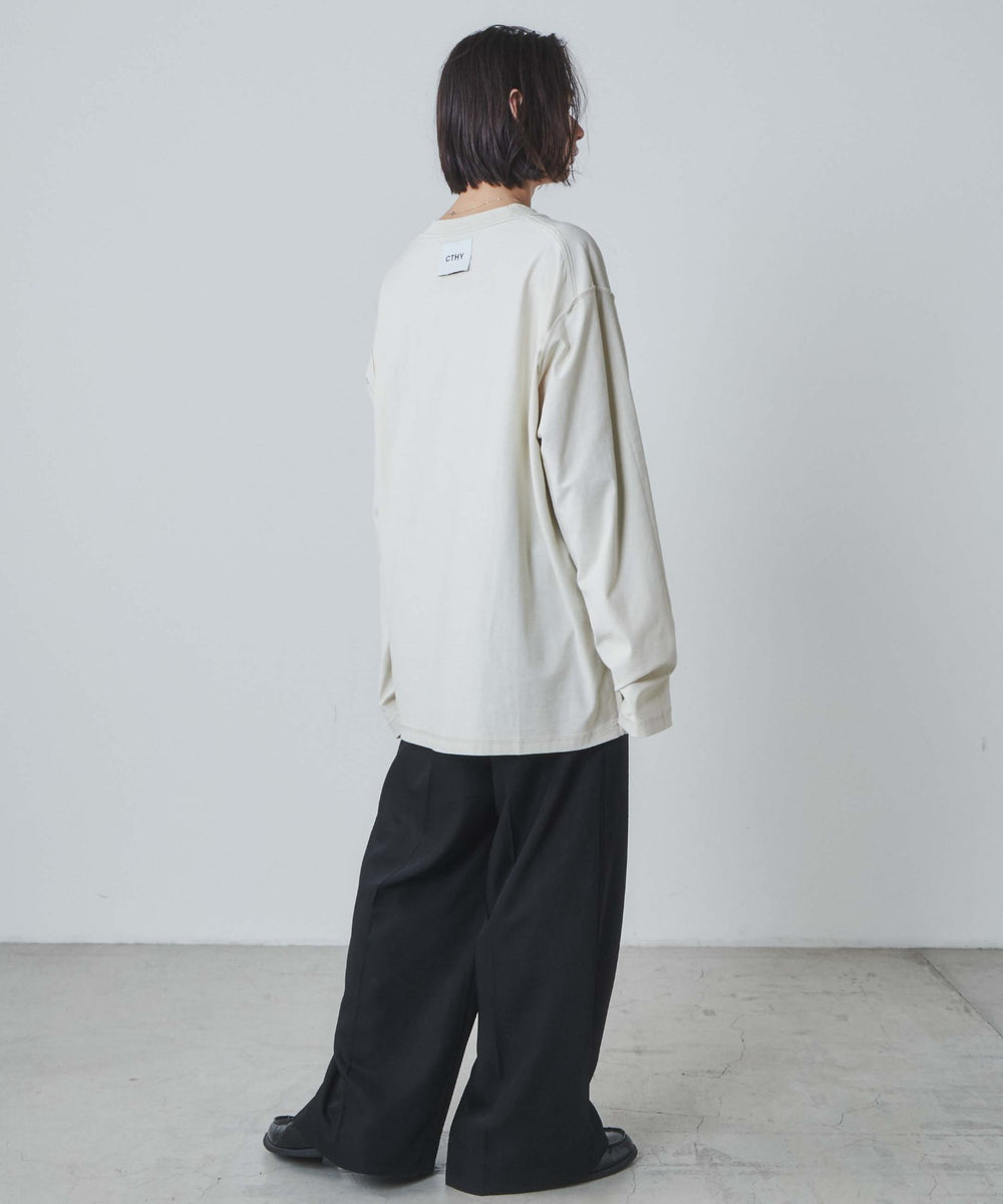 オフホワイト モデル：172cm L着用