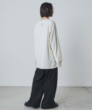 オフホワイト モデル：172cm L着用