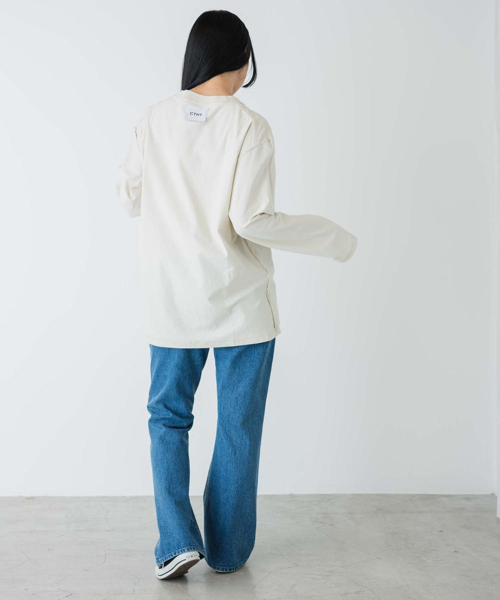 オフホワイト モデル：170cm M着用