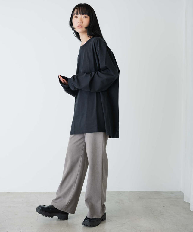 ブラック モデル：170cm M着用