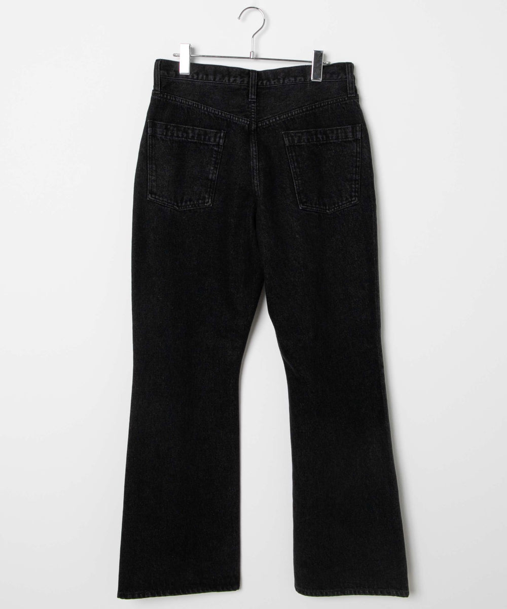 フレアデニムパンツ