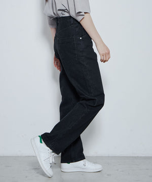 スリムストレートデニムパンツ
