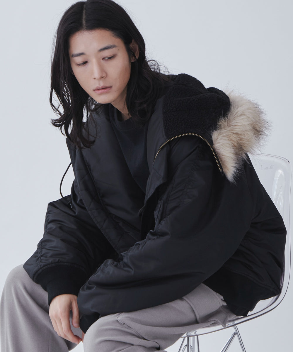 ブラック モデル：181cm L着用