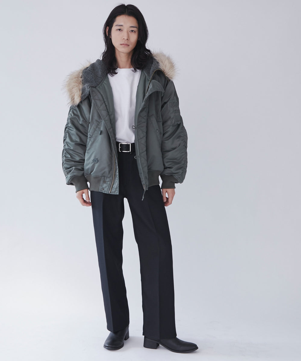 カーキ モデル：181cm L着用