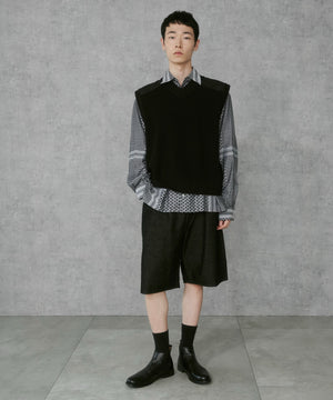 ブラック モデル：183cm L着用