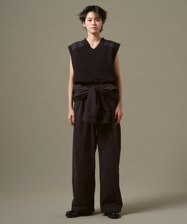 Vネックニットベスト