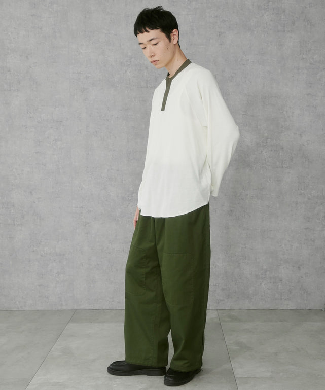 オフホワイト モデル：183cm L着用