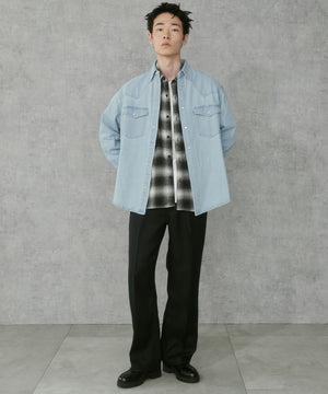 デニム淡加工　モデル:183cm L着用