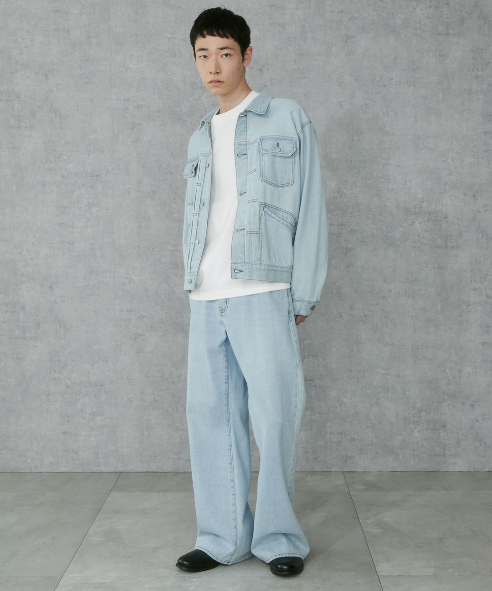 デニム淡加工　モデル:183cm L着用