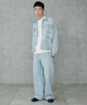 デニム淡加工　モデル:183cm L着用