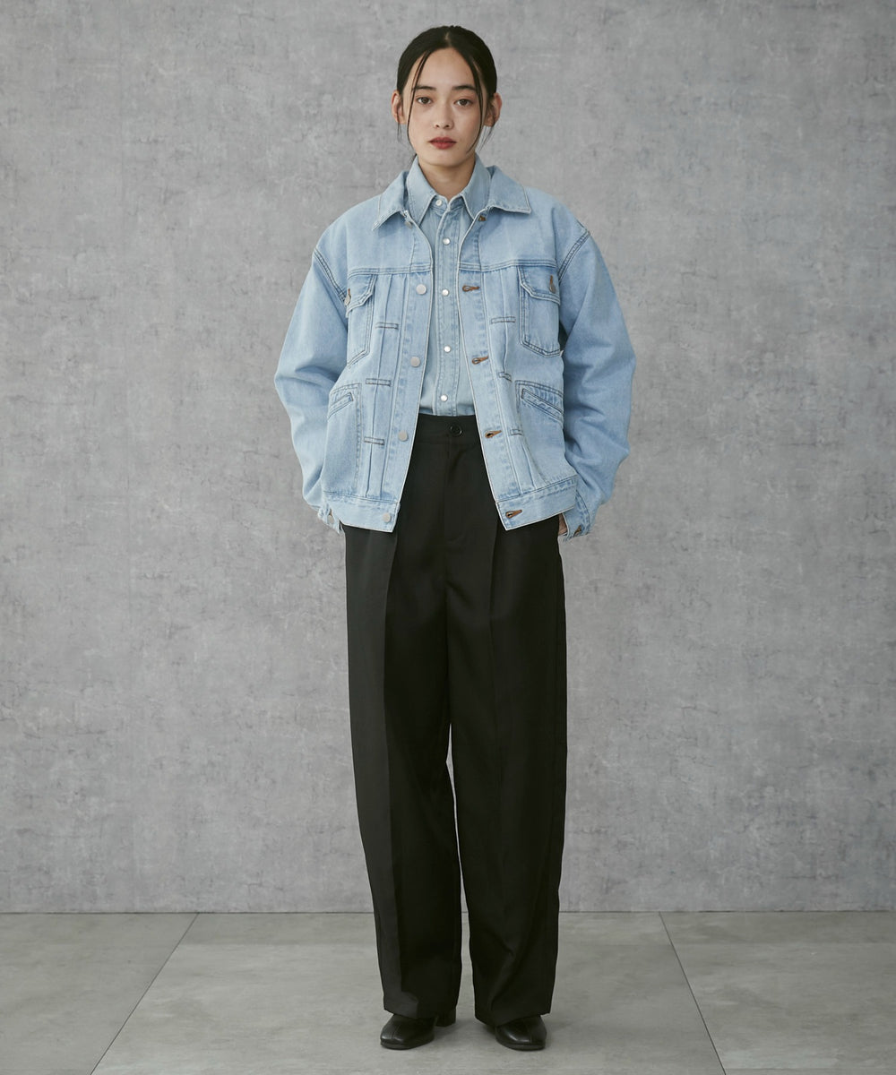 デニム淡加工 モデル：168cm M着用