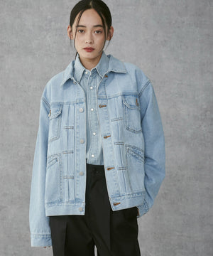 デニム淡加工 モデル：168cm M着用