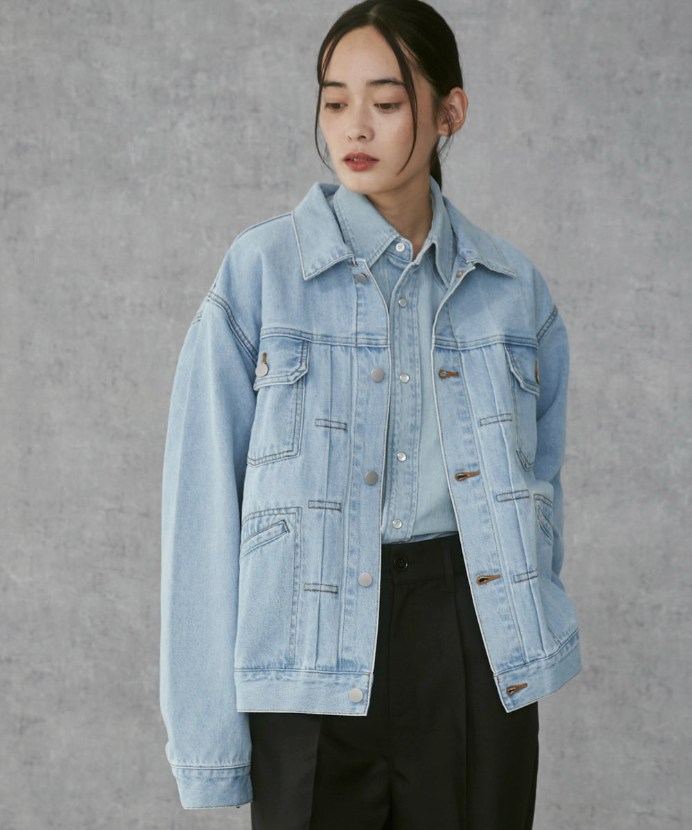 デニム淡加工 モデル：168cm M着用