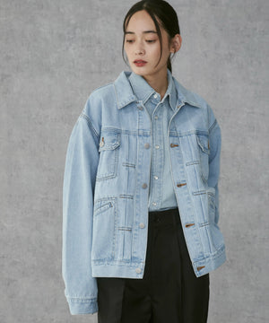 デニム淡加工 モデル：168cm M着用