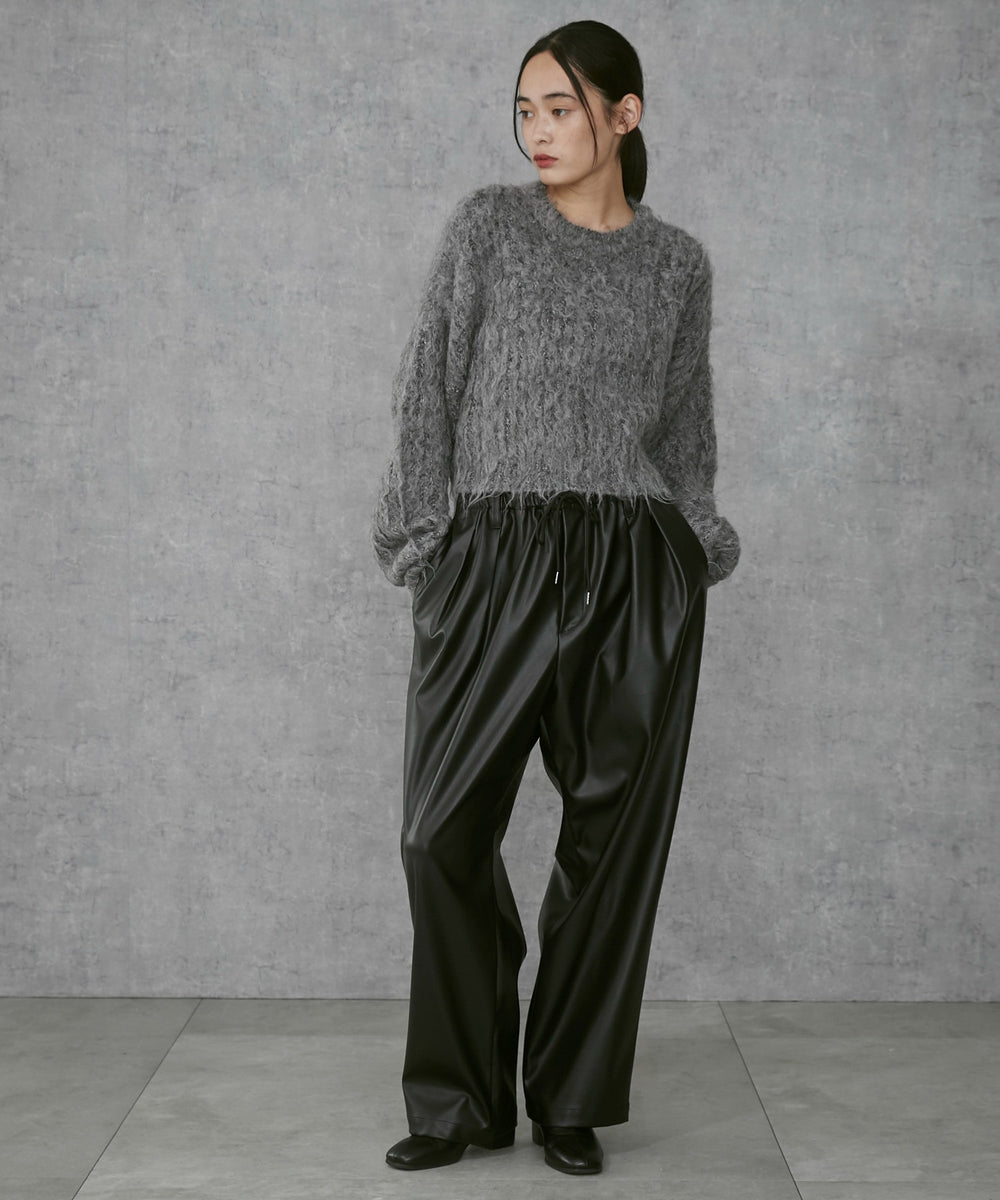 ブラック モデル：168cm M着用