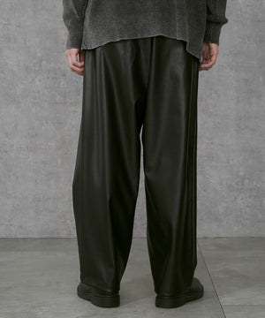 ブラック モデル：183cm L着用