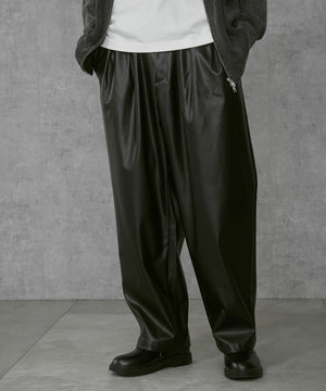 ブラック モデル：183cm L着用